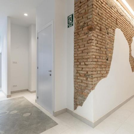 Room Close To City Centre Valencia Kültér fotó