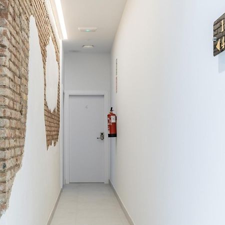 Room Close To City Centre Valencia Kültér fotó